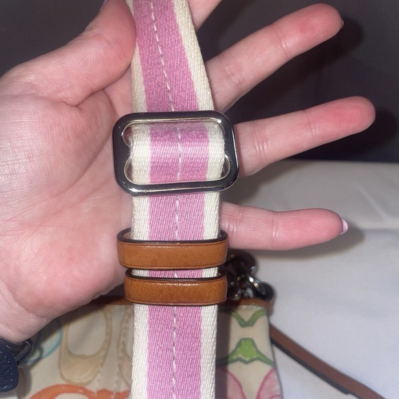 Coach Signature C Pastel Rainbow Scribble Swingpack Crossbody Bag Purse Y2K - Picture 10 of 14